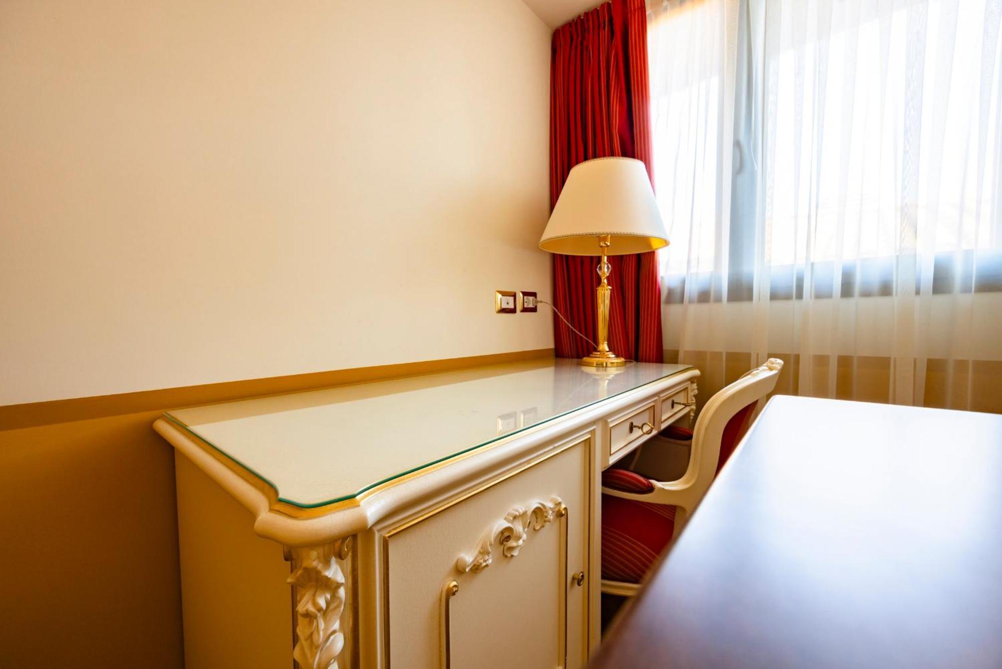 Hotel Il Gentiluomo Ареццо Экстерьер фото