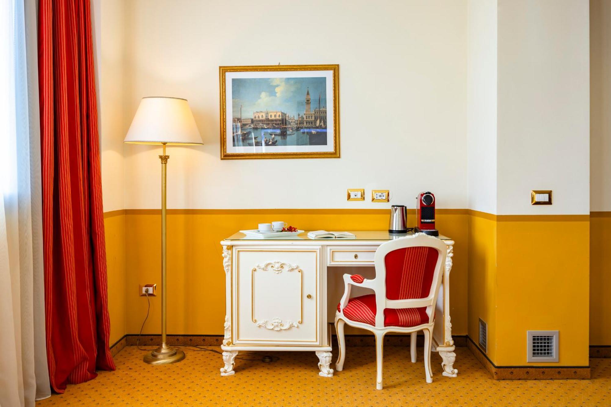 Hotel Il Gentiluomo Ареццо Экстерьер фото